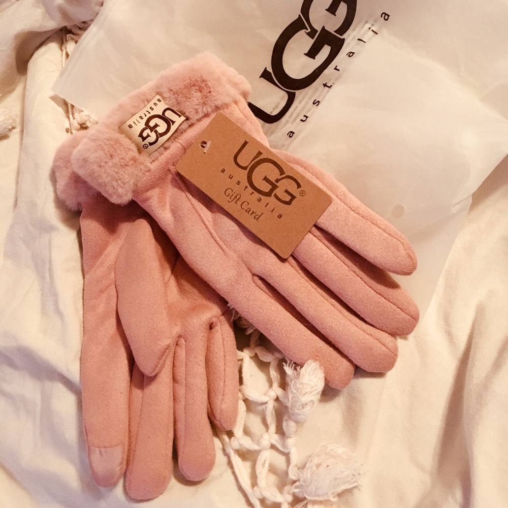 Pink UGG Gloves